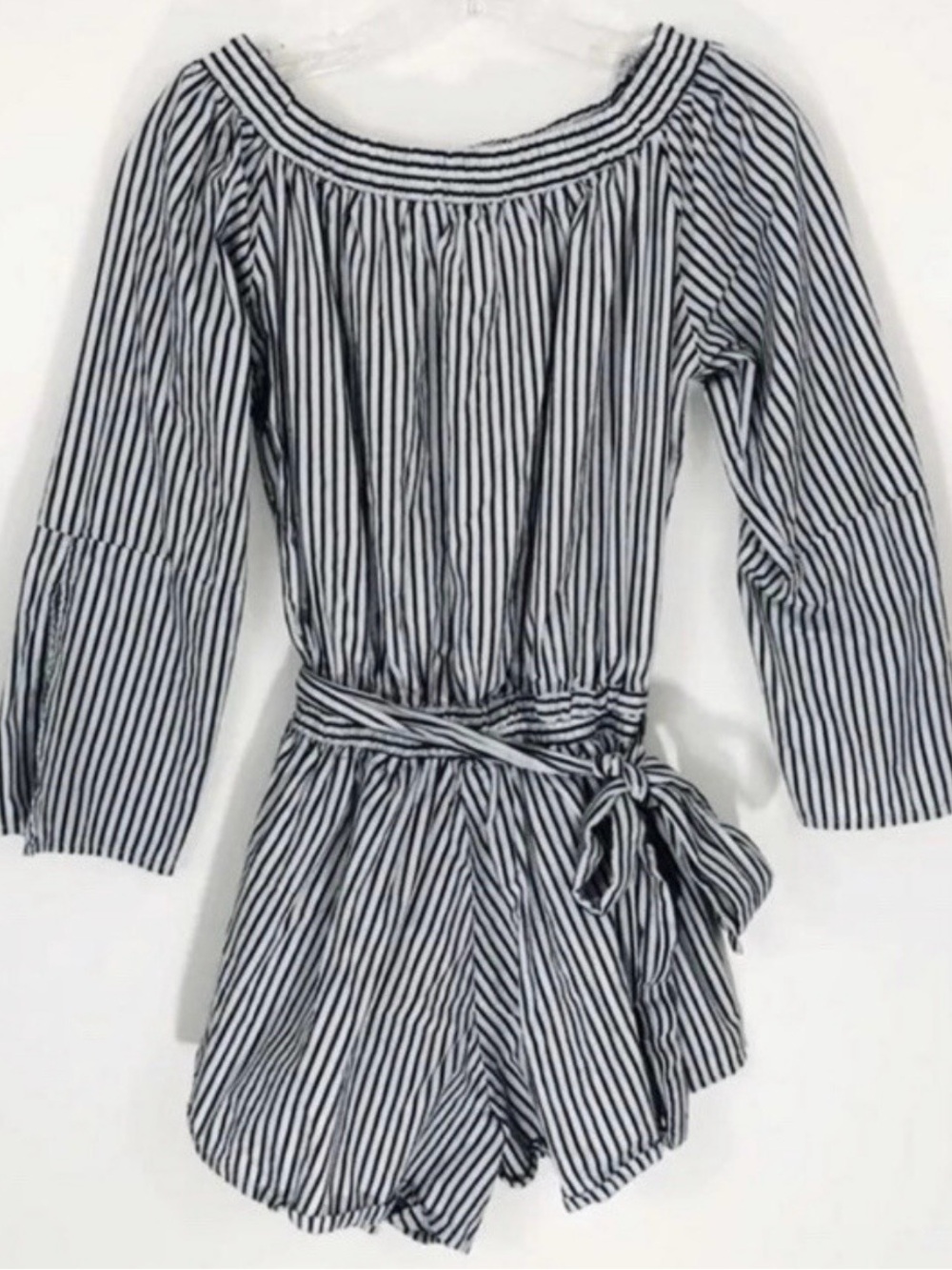 FAITHFULL THE BRAND NAVY BLUE & WHITE STRIPED ROMPER US 6